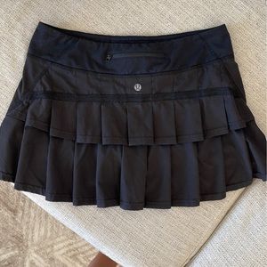 Lululemon Pace Setter Skirt Black Regular - Size Medium